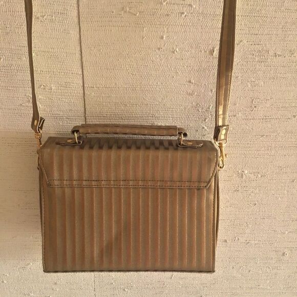 Vintage Elephant Embosed Gold Satin Handbag Crossbody - Picture 3 of 7